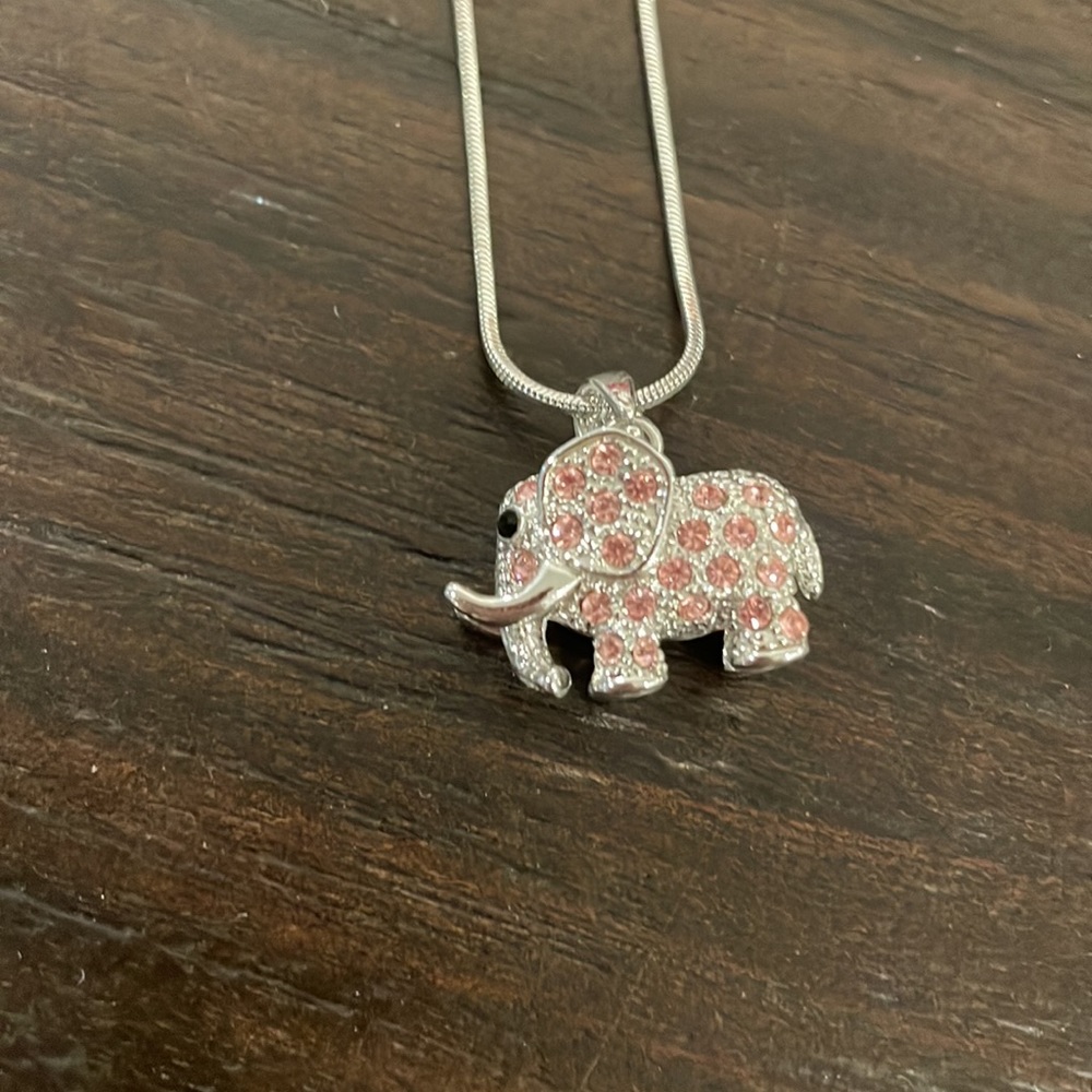 Silver Elephant Set - Picture 3 of 4